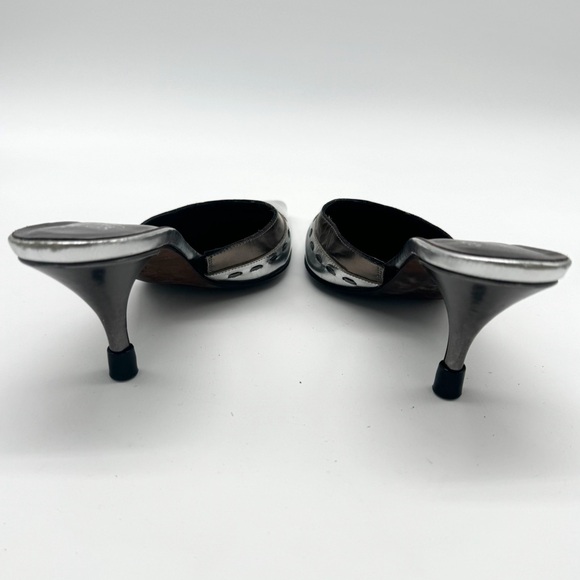 Donald J Pliner Chrome Silver Pointed Toe Mules - Picture 6 of 8
